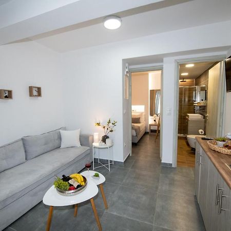 Sofia'S Apartment Kamári 外观 照片