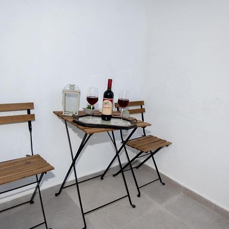 Sofia'S Apartment Kamári 外观 照片