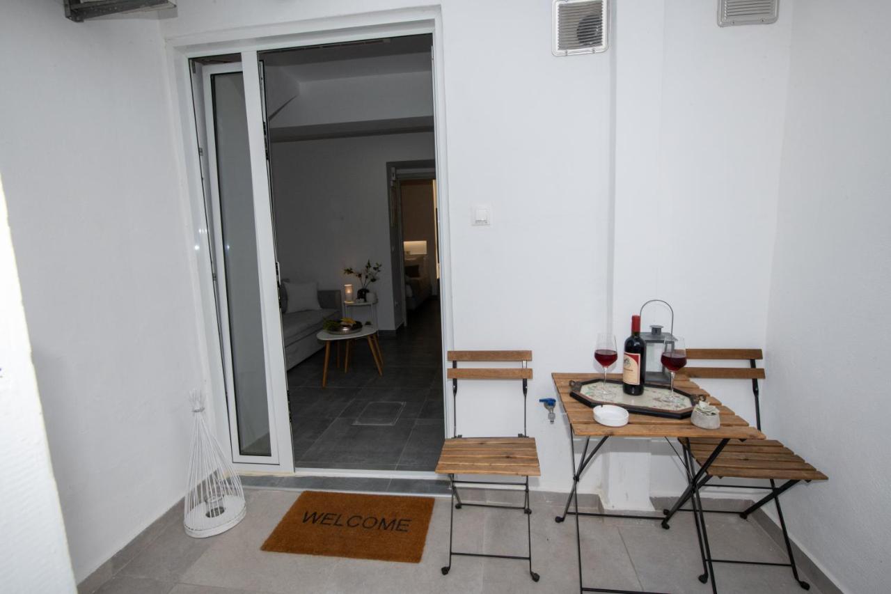 Sofia'S Apartment Kamári 外观 照片