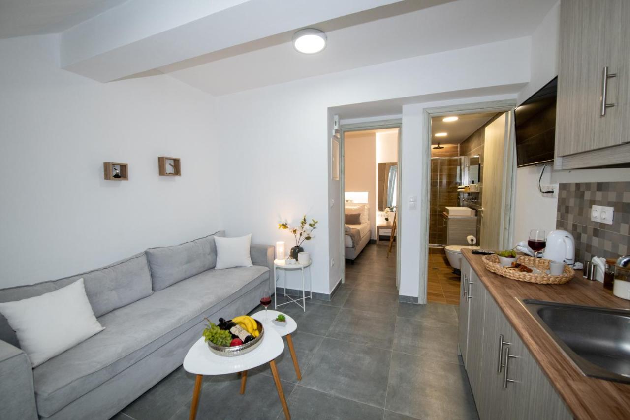 Sofia'S Apartment Kamári 外观 照片